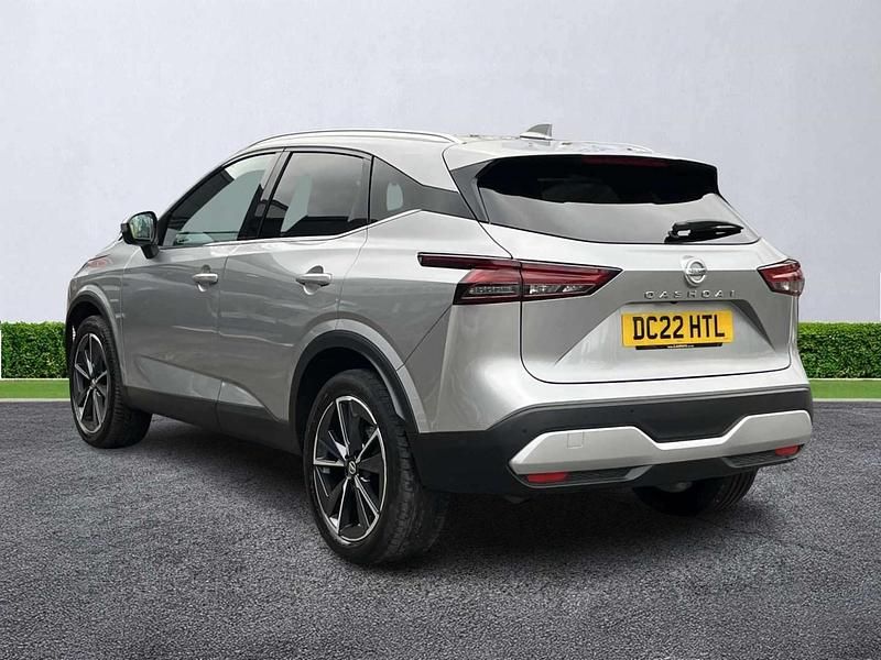 Used Nissan Qashqai Tekna 158 HP (116 kW) 2022 Silver SUV