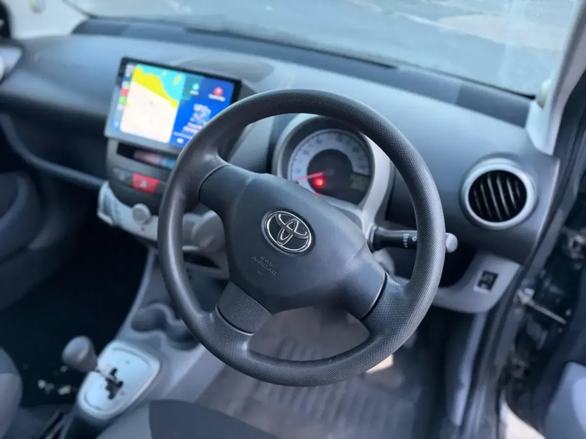 Used Toyota Aygo 67 HP (49 kW) 2008 Grey Hatchback