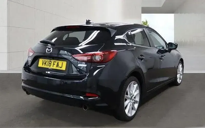 Used Mazda 3 Inclusive 120 HP (88 kW) 2018 Black Hatchback