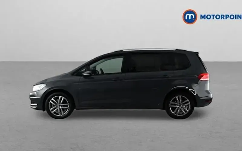 Used VW Touran Match 150 HP (110 kW) 2025 Grey MPV