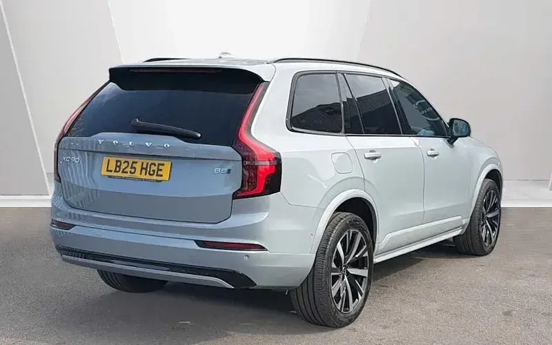 Used Volvo XC90 Plus 250 HP (183 kW) 2025 SUV