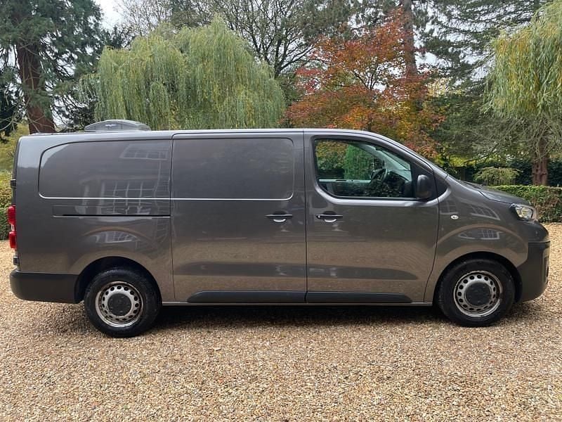 Grey Used 2017 Peugeot Expert Van | £5,995 (A bit pricey) - Image 1/4