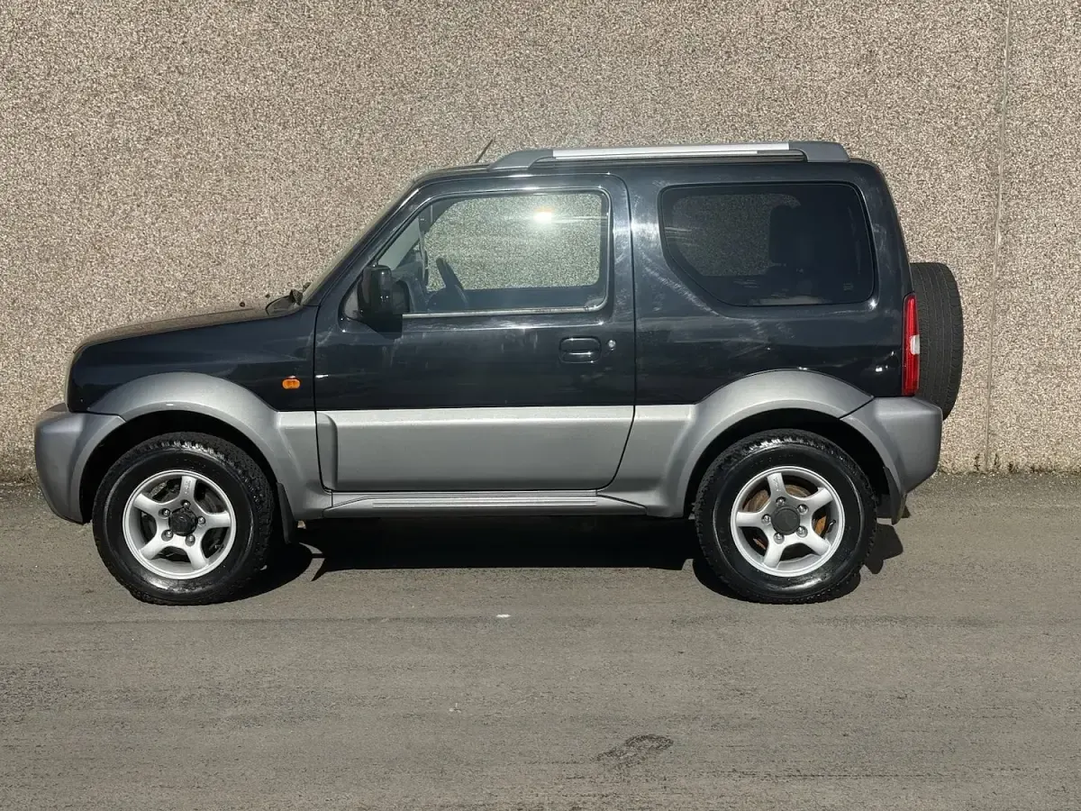 Used Suzuki Jimny SZ4 2011 Black SUV