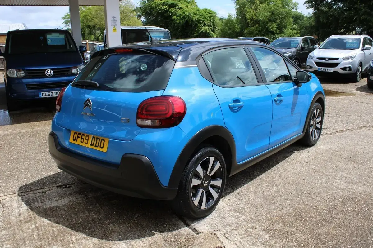 Used Citroën C3 Feel 102 HP (75 kW) 2019 Blue Hatchback