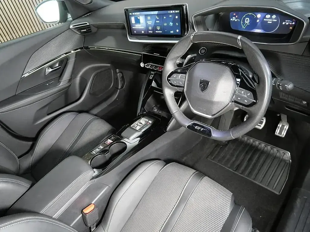 New Peugeot 2008 GT 2025 SUV