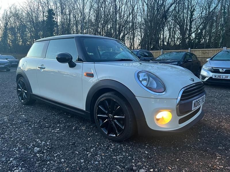 Used Mini Cooper Hatch 136 HP (100 kW) 2016 White Hatchback