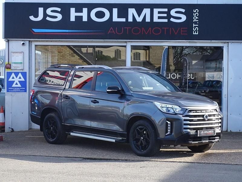 Used Ssangyong (KGM) Musso 199 HP (146 kW) 2023 Grey Pickup