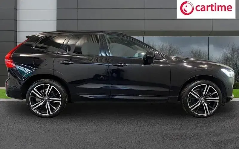 Used Volvo XC60 R-Design Pro 250 HP (183 kW) 2020 Black SUV