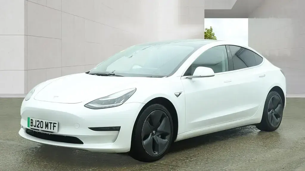 Used Tesla Model 3 Long Range AWD 77 kW (106 HP) 2020 White Sedan