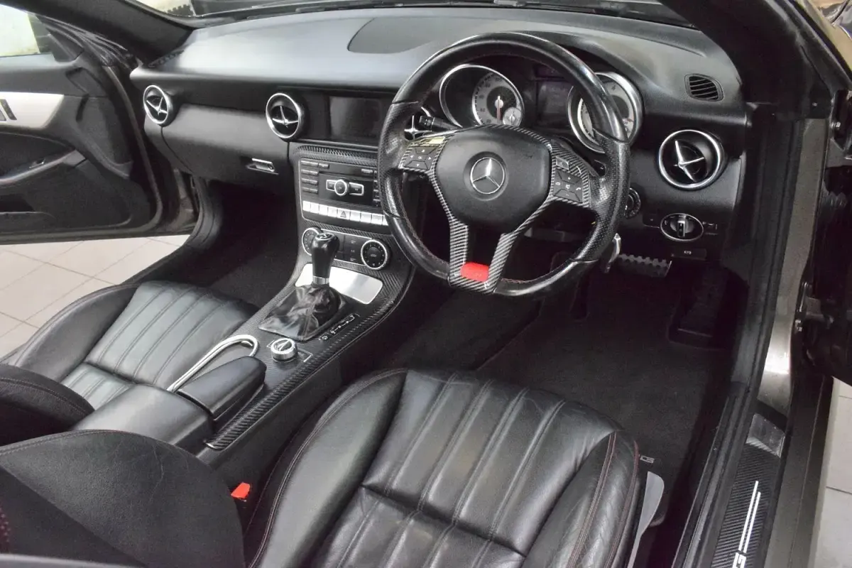 Used Mercedes SLK250 AMG 204 HP (150 kW) 2012 Grey Cabriolet