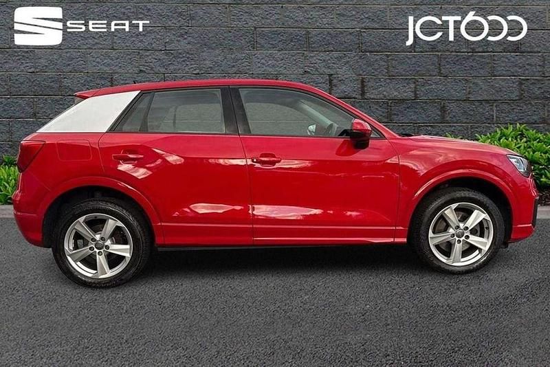 Used Audi Q2 Sport 116 HP (85 kW) 2019 Red SUV