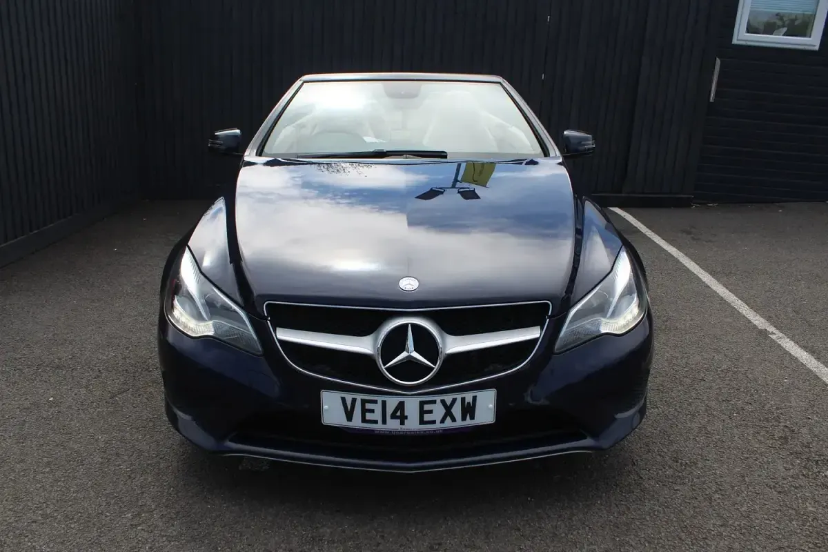 Used Mercedes E220 SE 2014 Blue Cabriolet