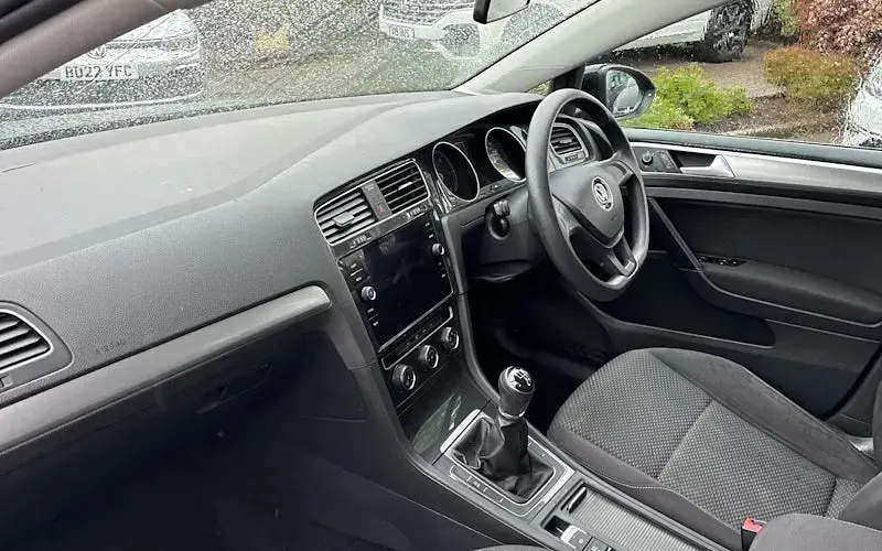 Used VW Golf VII S 116 HP (85 kW) 2020 Black Hatchback