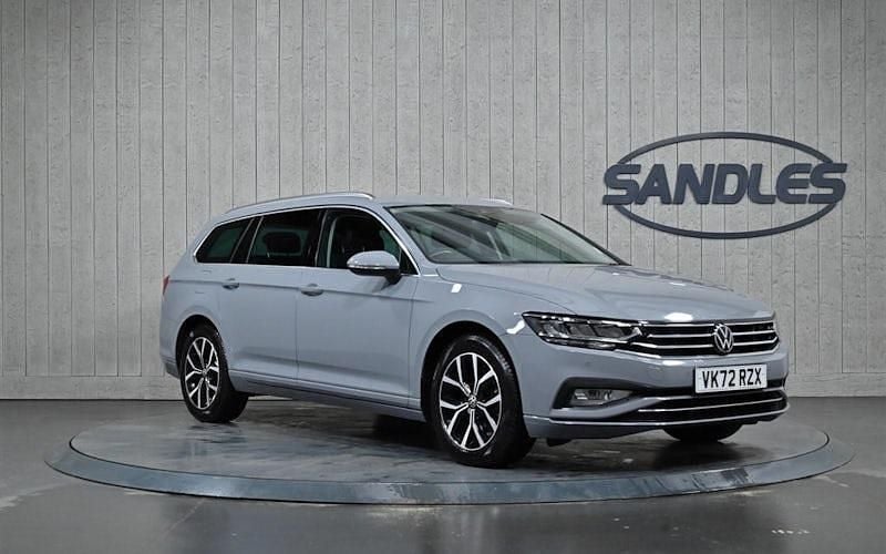 Used VW Passat SEL 150 HP (110 kW) 2022 Grey Estate