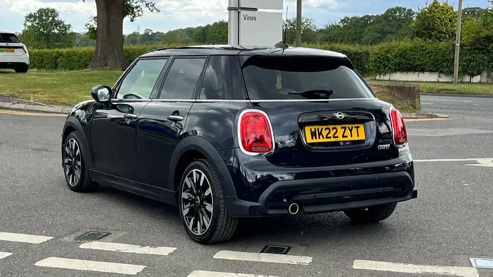 Used Mini Cooper Exclusive 134 HP (98 kW) 2022 Black Hatchback