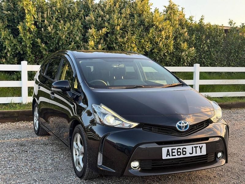 Used Toyota Prius+ 136 HP (100 kW) 2025 Black MPV