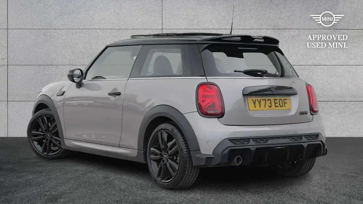 Used Mini Cooper Hatch 134 HP (98 kW) 2023 Grey Hatchback