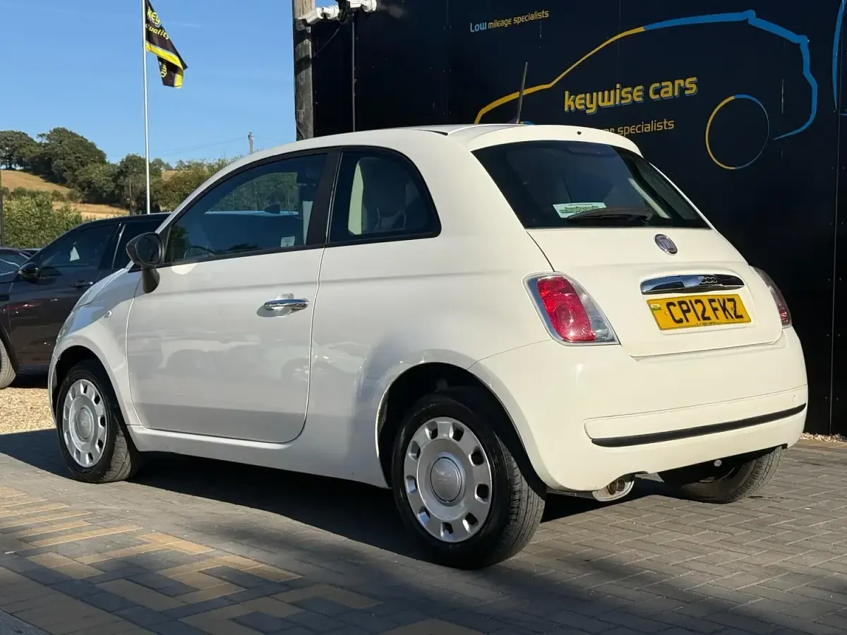 Used Fiat 500 Pop 69 HP (50 kW) 2012 White Hatchback