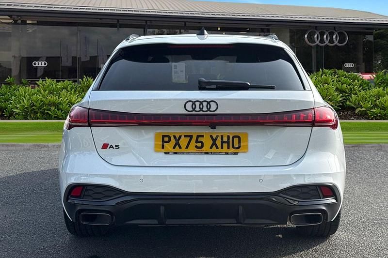 Used Audi A5 Comfort 150 HP (110 kW) 2025 White Estate