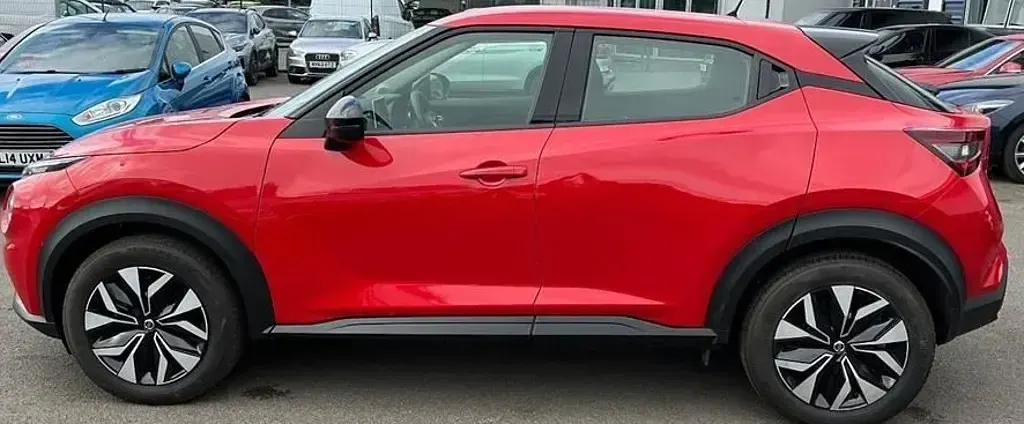 Używany Nissan Juke Acenta 2021 Czerwony SUV