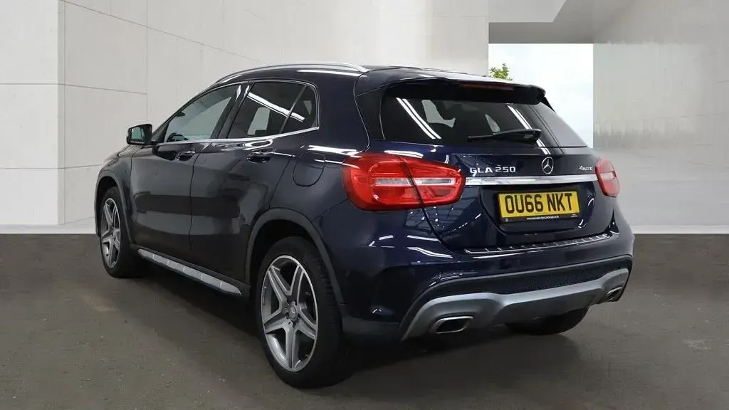 Used Mercedes GLA250 AMG line 211 HP (155 kW) 2016 Blue SUV