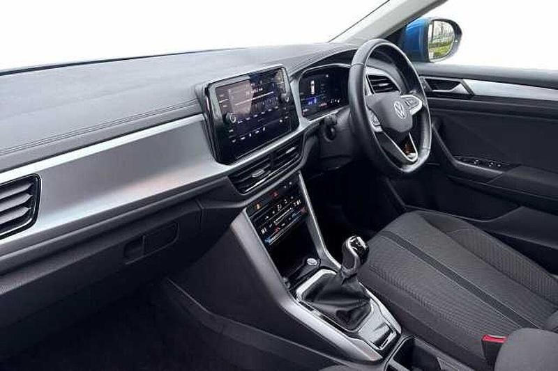 Used VW T-Roc Match 115 HP (84 kW) 2024 Blue SUV