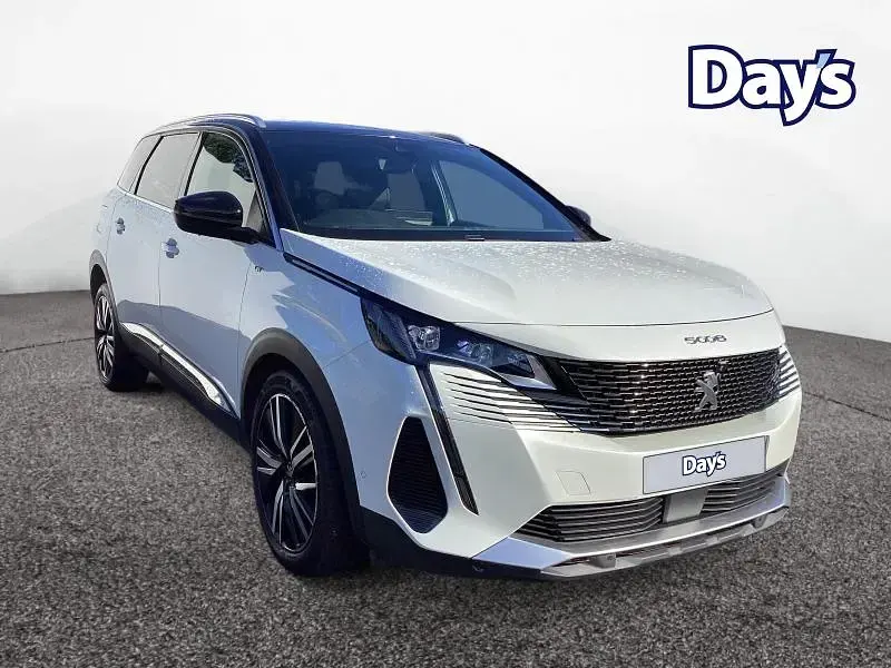 Used Peugeot 5008 Premium 130 HP (95 kW) 2021 White SUV