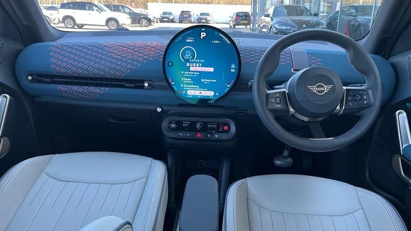 Używany Mini Aceman 133 kW (181 KM) 2025 Czarny SUV