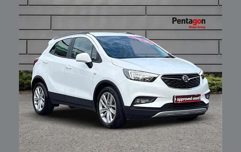 White Used 2018 Vauxhall Mokka X Design Edition SUV | £9,947 (Fair price) - Image 1/4