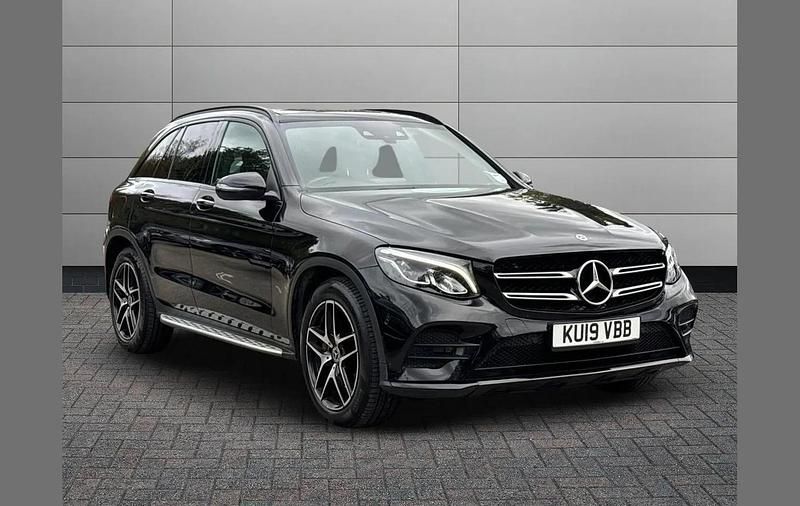 Black Used 2019 Mercedes GLC220 AMG SUV | £24,990 (Fair price) - Image 1/4