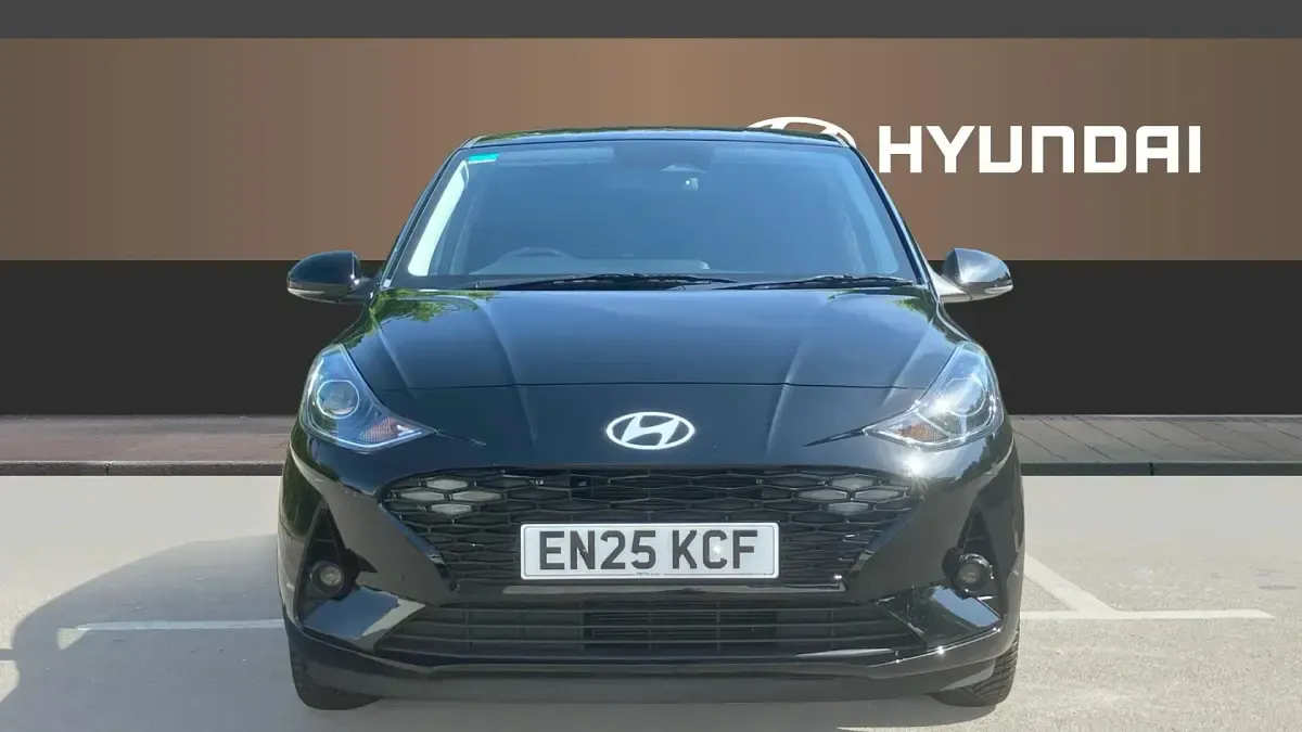 Used Hyundai i10 Premium 79 HP (58 kW) 2025 Black Hatchback