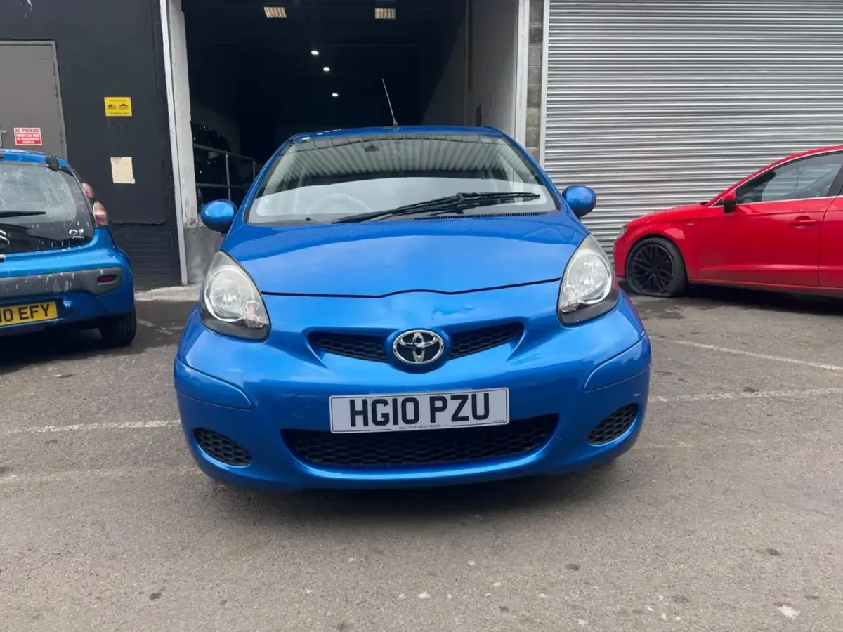 Usado Toyota Aygo 2010 Azul Citadino