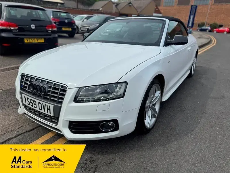 Begagnad Audi A5 Cabriolet Advanced 2010 Vit Cab
