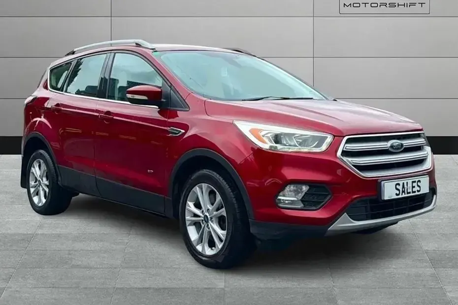 Begagnad Ford Kuga Titanium 180 HK (132 kW) 2016 Röd SUV