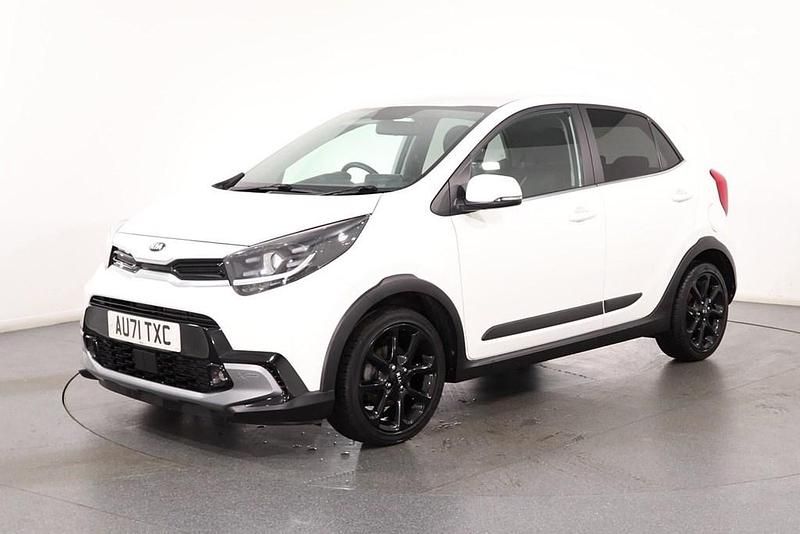 Used Kia Picanto X-Line 67 HP (49 kW) 2021 White Hatchback