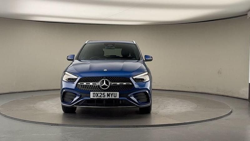 Used Mercedes GLA200 Executive 163 HP (119 kW) 2025 Spectral blue SUV