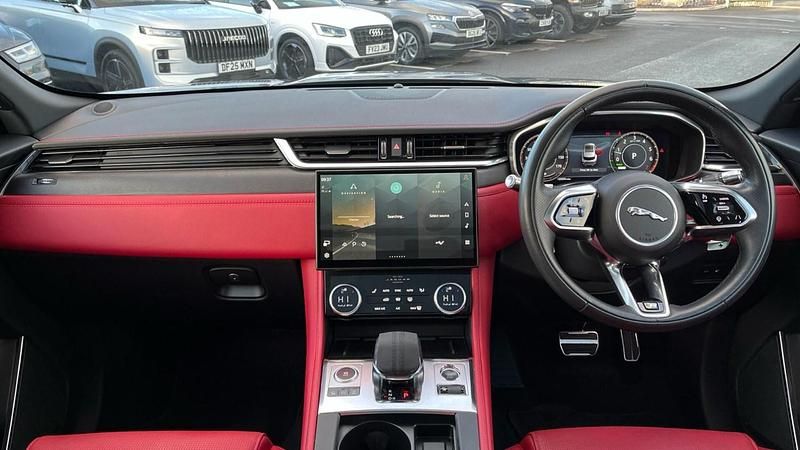 Used Jaguar F-Pace R-Dynamic 404 HP (297 kW) 2022 Grey SUV