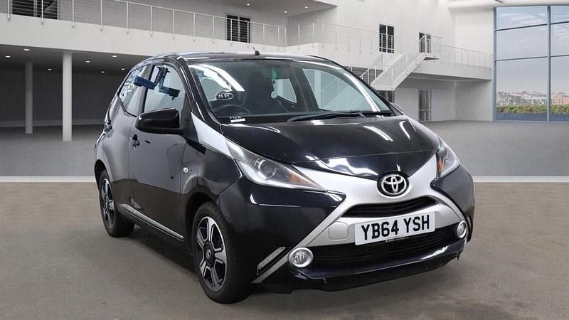 Used Toyota Aygo X-clusiv 2015 Black Hatchback