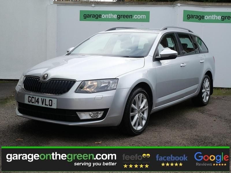 Brilliant silver Used 2014 Skoda Octavia Elegance Estate | £11,495 (Good price) - Image 1/4