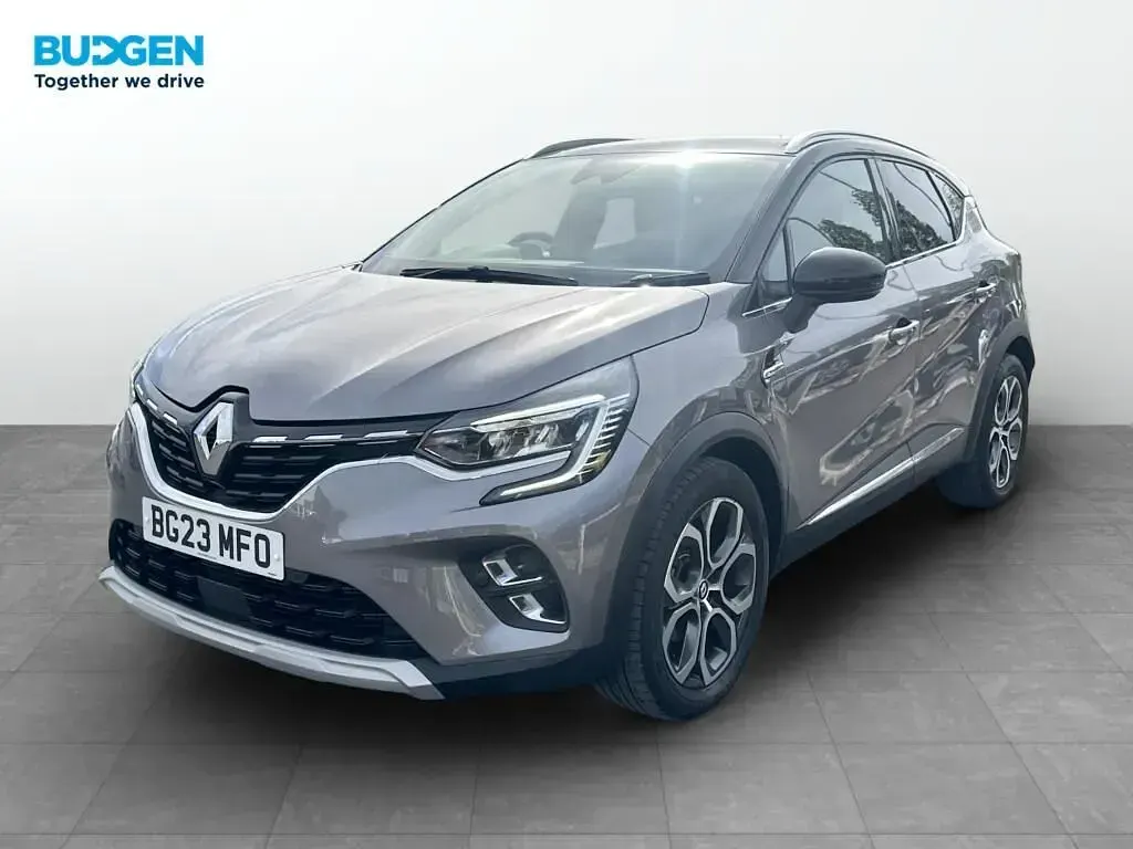Usado Renault Captur Techno 143 HP (105 kW) 2023 Cinzento SUV