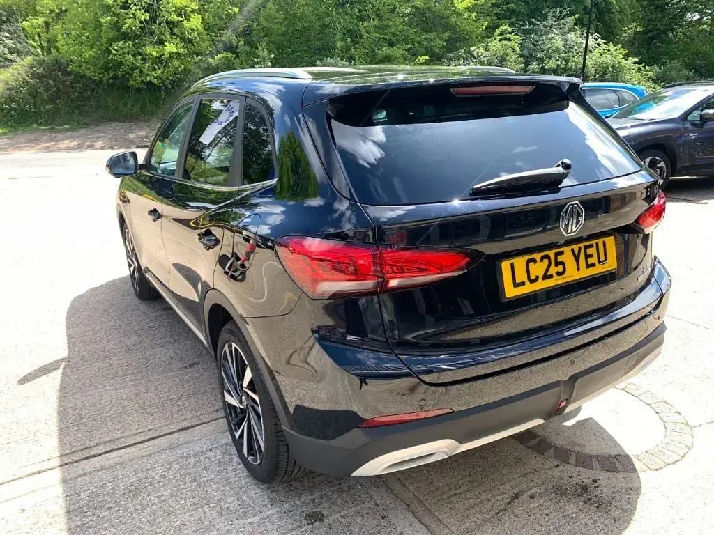 Used MG ZS Trophy 196 HP (144 kW) 2025 Black SUV