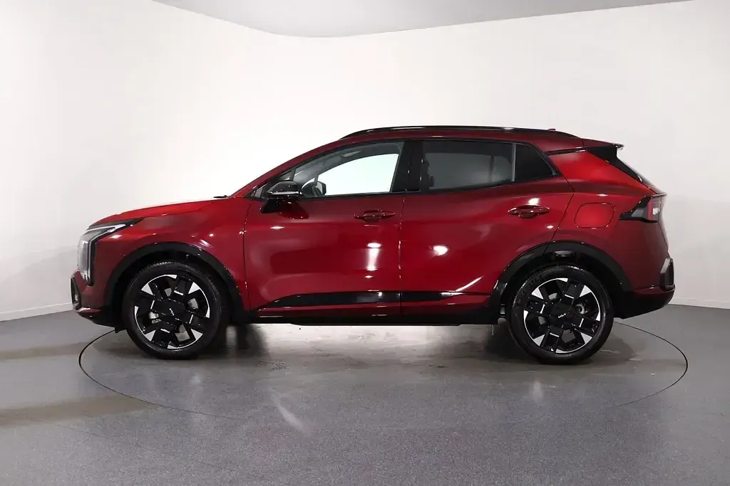 Used Kia Sportage GT-Line 235 HP (172 kW) 2026 Red SUV
