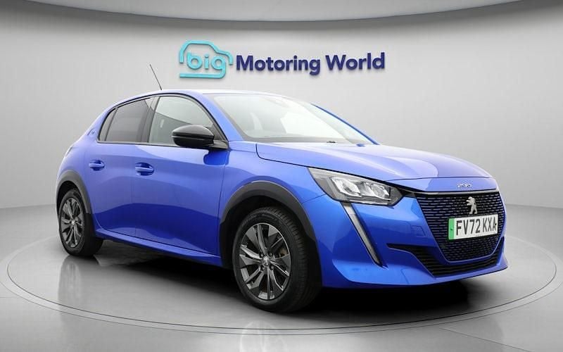 Used Peugeot e-208 Allure+ 100 kW (136 HP) 2022 Blue Hatchback