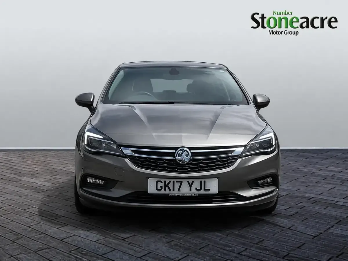 Used Vauxhall Astra SRi 200 HP (147 kW) 2016 Grey Hatchback