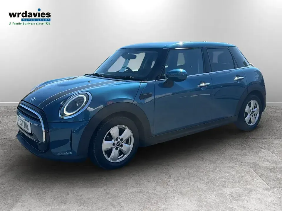 Used Mini Cooper Classic 134 HP (98 kW) 2021 Blue Hatchback
