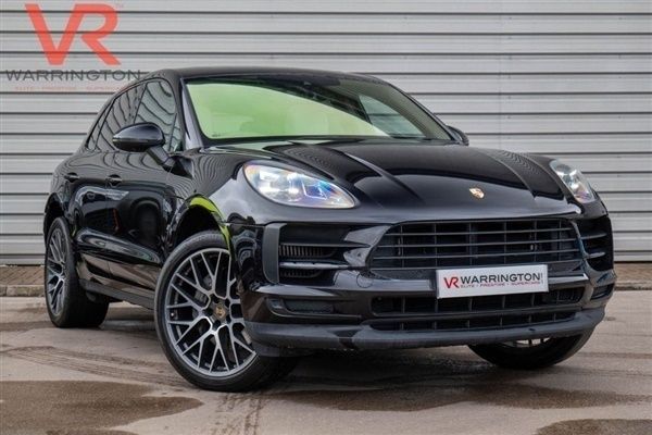 Black Used 2019 Porsche Macan SUV | £41,140 (Fair price) - Image 1/1