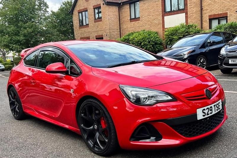 Used 2013 Vauxhall Astra Hatchback | £6,490 (Good price) - Image 1/1