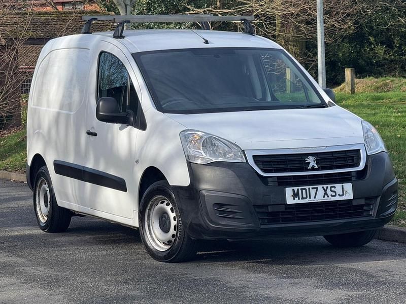 Used Peugeot Partner 2017 White