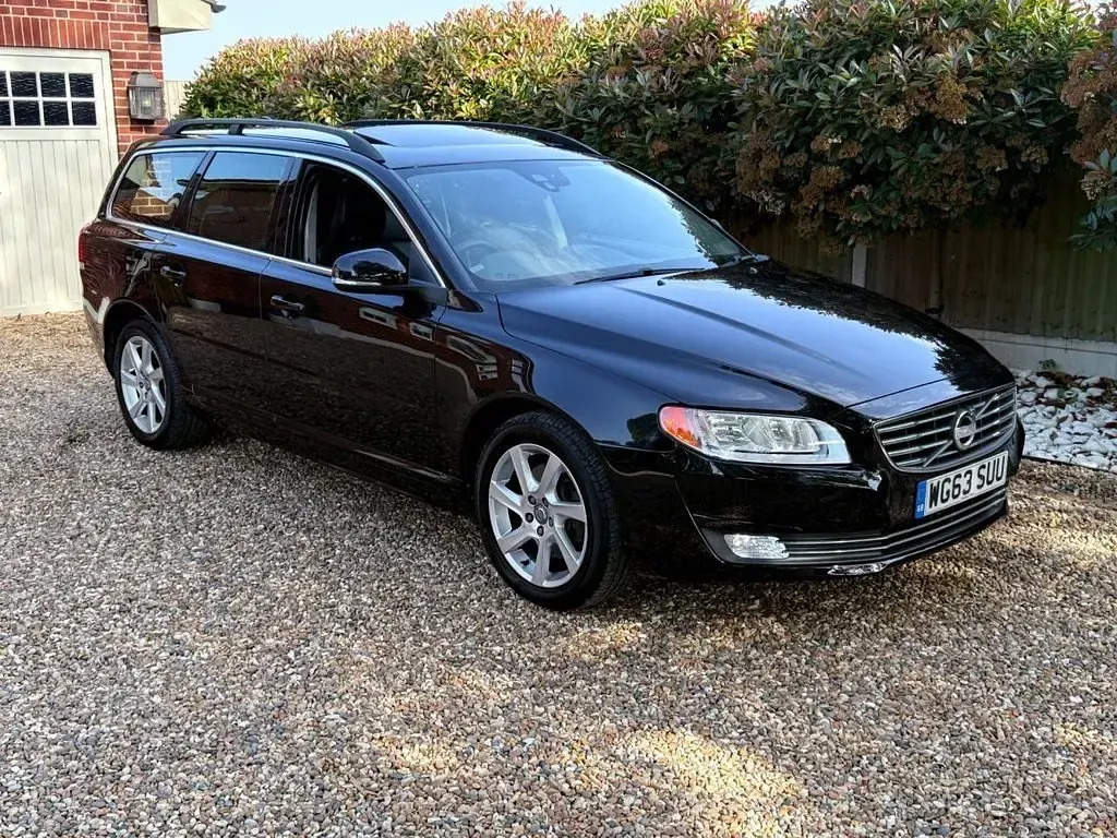 Used Volvo V70 SE 215 HP (158 kW) 2013 Black Estate