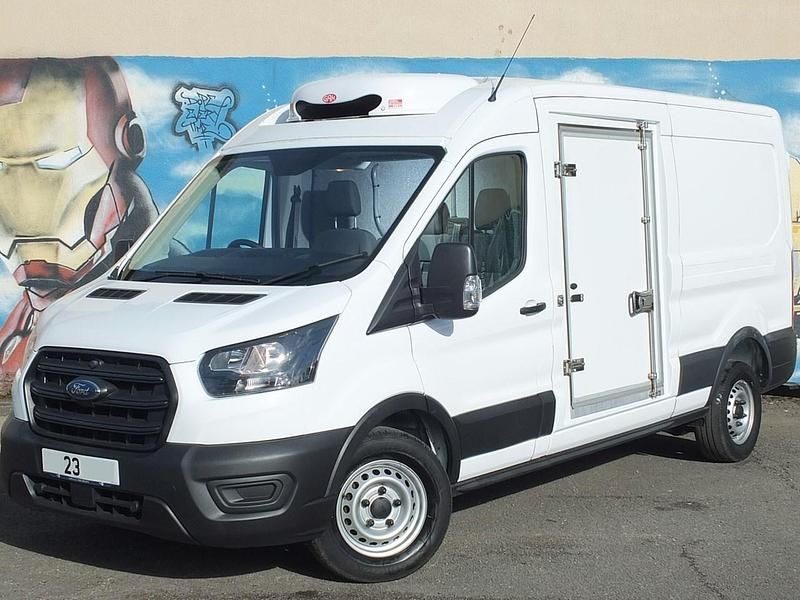 Usado Ford Transit 130 HP (95 kW) 2023 Branco Van